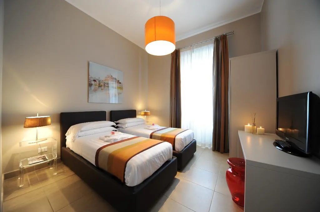 APARTMENT CAPACITY 6 Room, Residence Trianon Borgo Pio, Rome