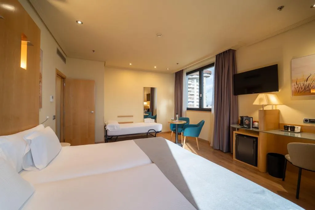 TRIPLE STANDARD Room, Abba Madrid, Madrid