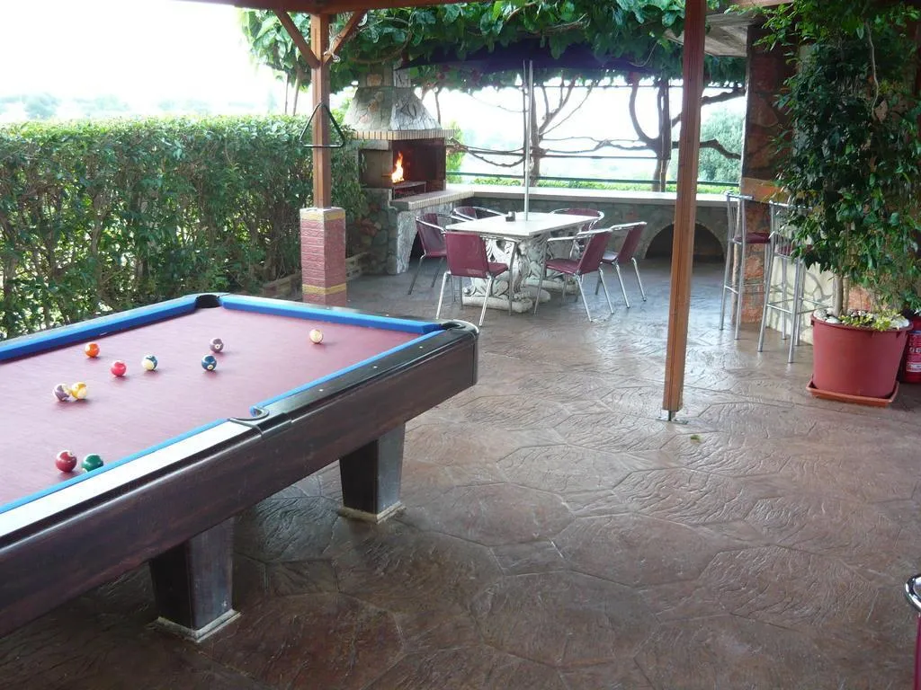 Sports and Entertainment, Marina-Anna Studios, Kefallinia