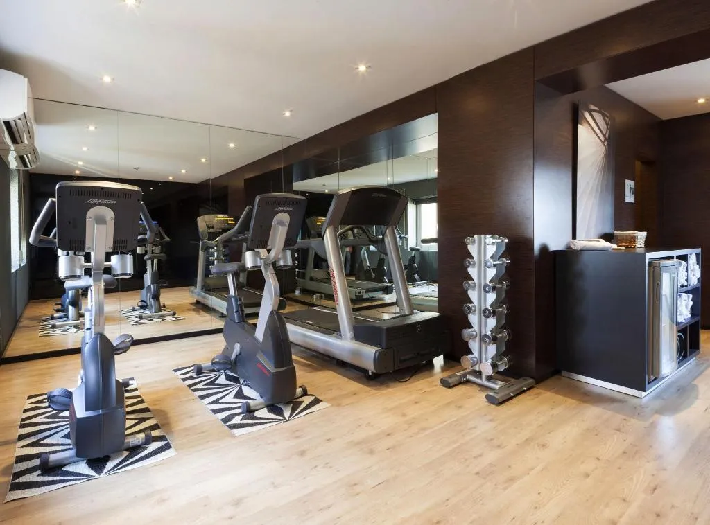 Sports and Entertainment, AC Madrid Carlton, Madrid