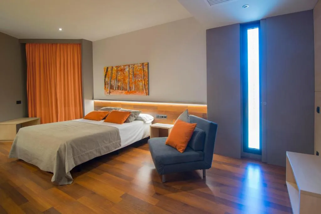 DOUBLE SUPERIOR Room, America Igualada, Barcelona