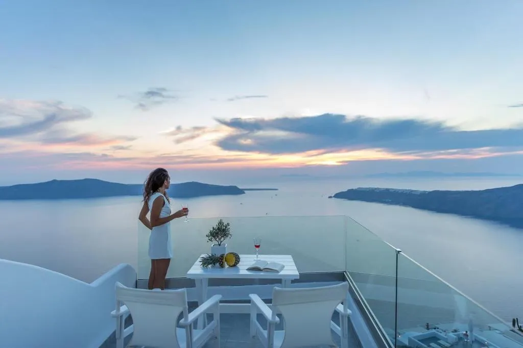 Room, Unique Suites, Santorini