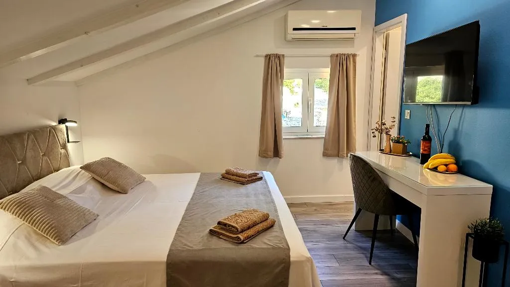 TRIPLE STANDARD Room, Villa Babilon, Dubrovnik
