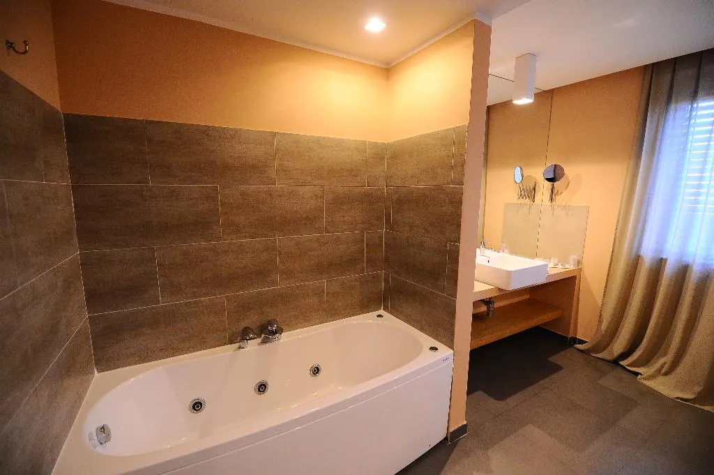 DOUBLE DELUXE Room, Casena Dei Colli Sure Hotel Collection by BW, Palermo