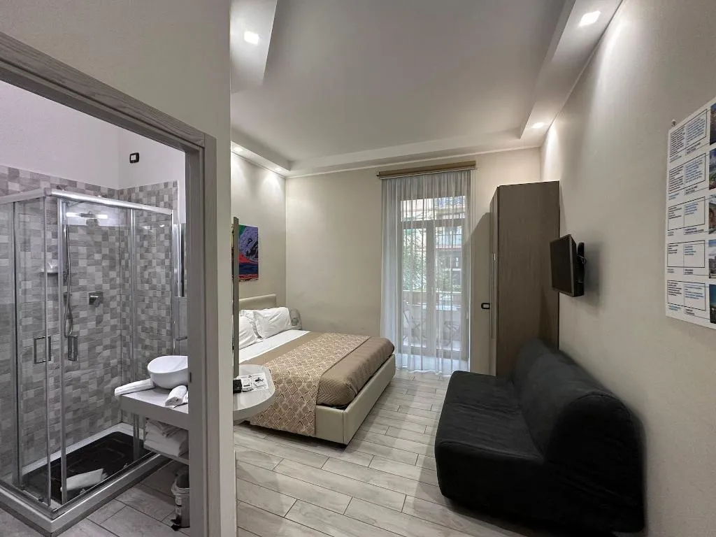 Room, Residenza Suarez, Naples