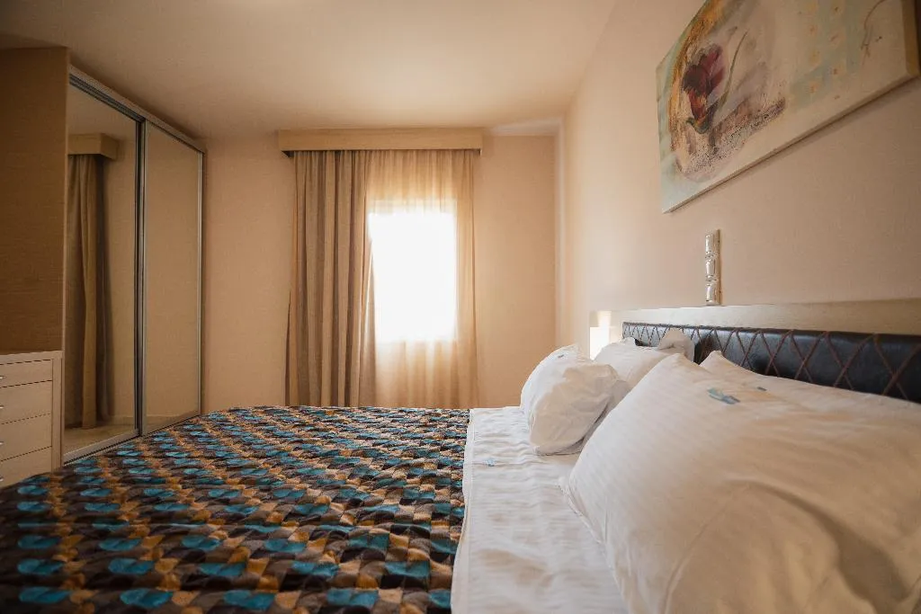 SUITE LAND VIEW Room, Molos Bay, Crete