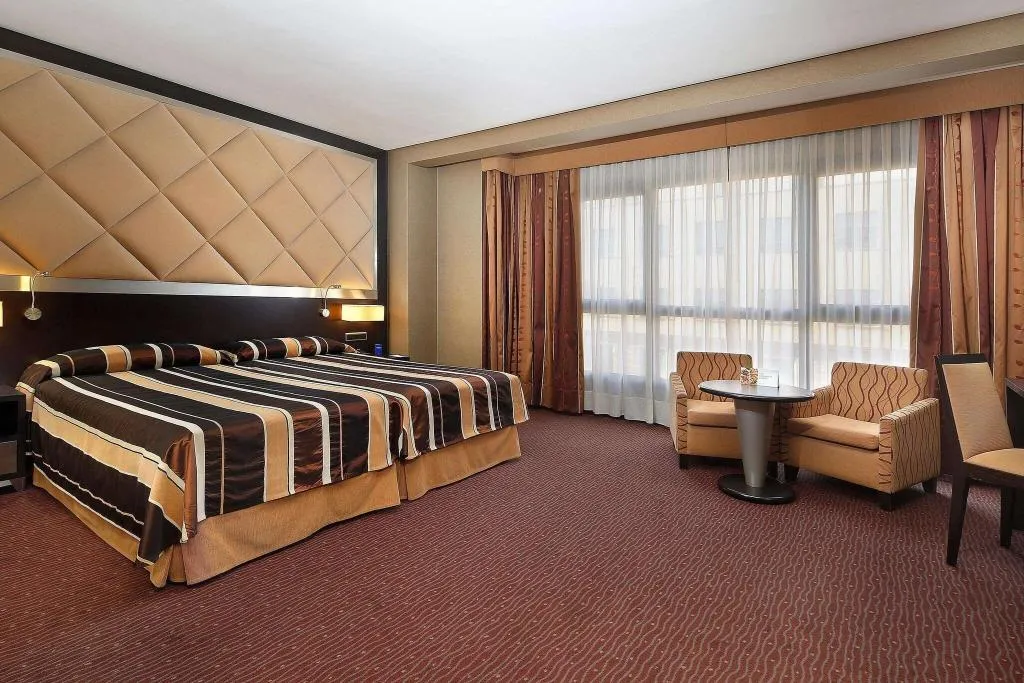 DOUBLE TWO DOUBLE BEDS Room, Hcc St. Moritz, Barcelona