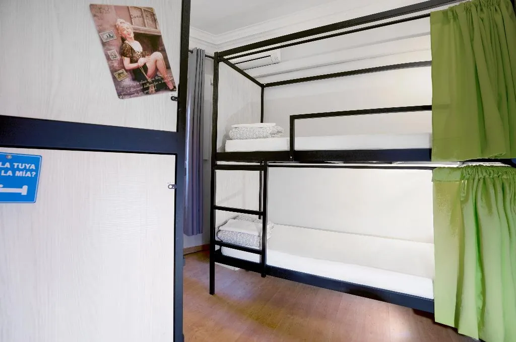 Bed in dormitory CAPACITY 4 ONE BEDROOM Room, Wow Barcelona Hostel, Barcelona