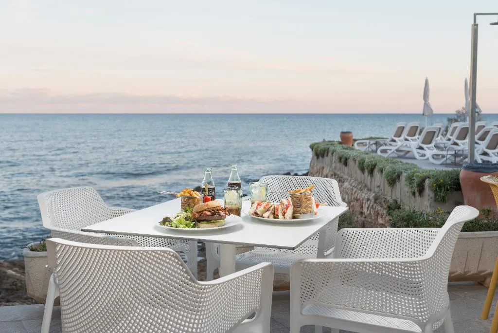 Terrace, Hotel Atolon & Kaafu Beach Club, Majorca