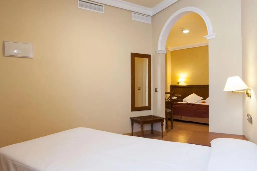Double or Twin STANDARD Room, Hotel Cervantes, Seville