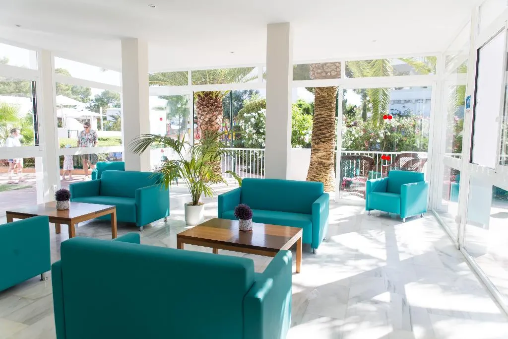 Lobby, Hotel Club Es Talaial, Majorca