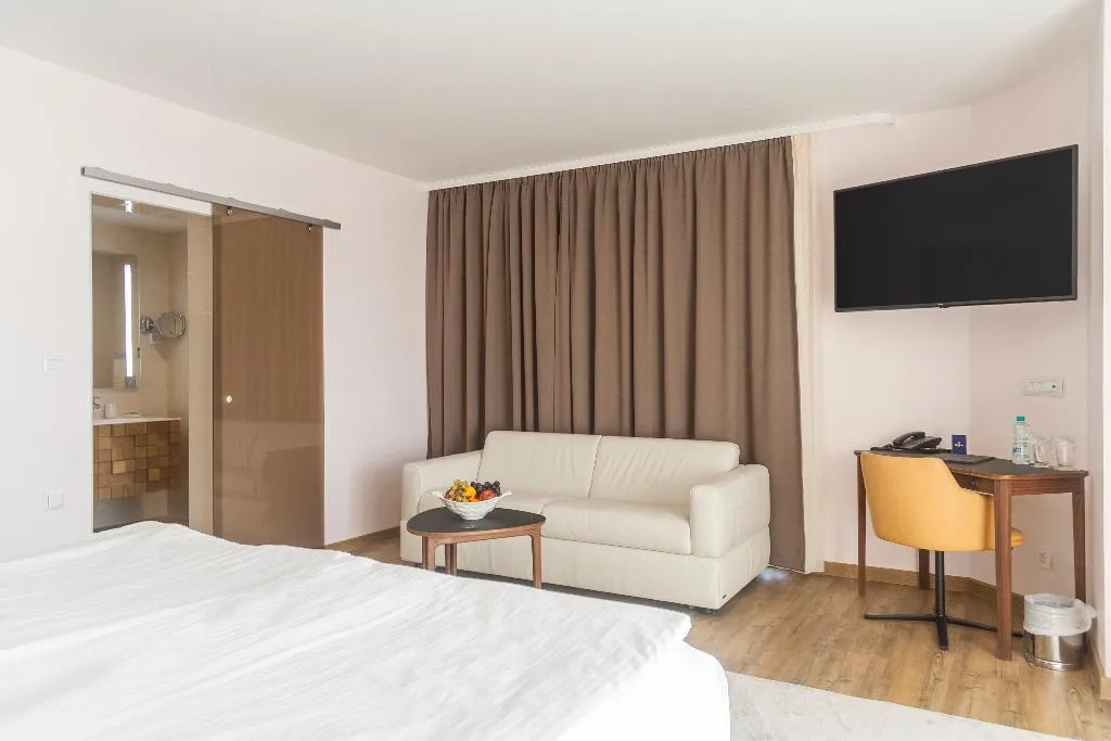 DOUBLE DELUXE Room, Amiral, Varna