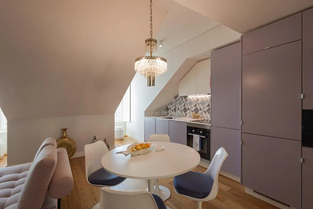 APARTMENT DELUXE ONE BEDROOM Room, Almaria - Edificio Da Corte, Lisbon