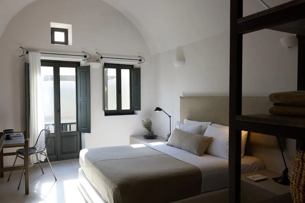 APARTMENT SEA VIEW WITH BALCONY Room, Bellonias Villas, Santorini
