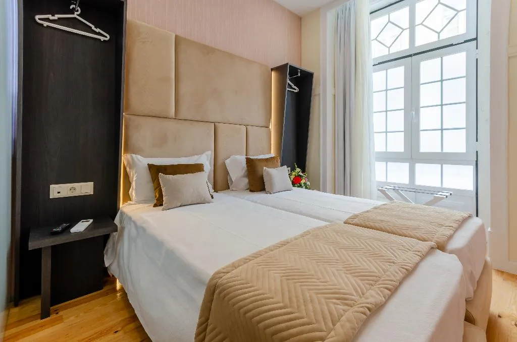 DOUBLE SUPERIOR Room, Hotel Duas Nacoes, Lisbon