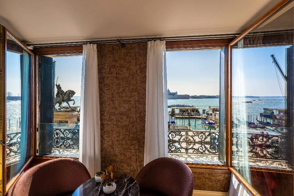 DOUBLE DELUXE LAGOON VIEW Room, Paganelli, Venice
