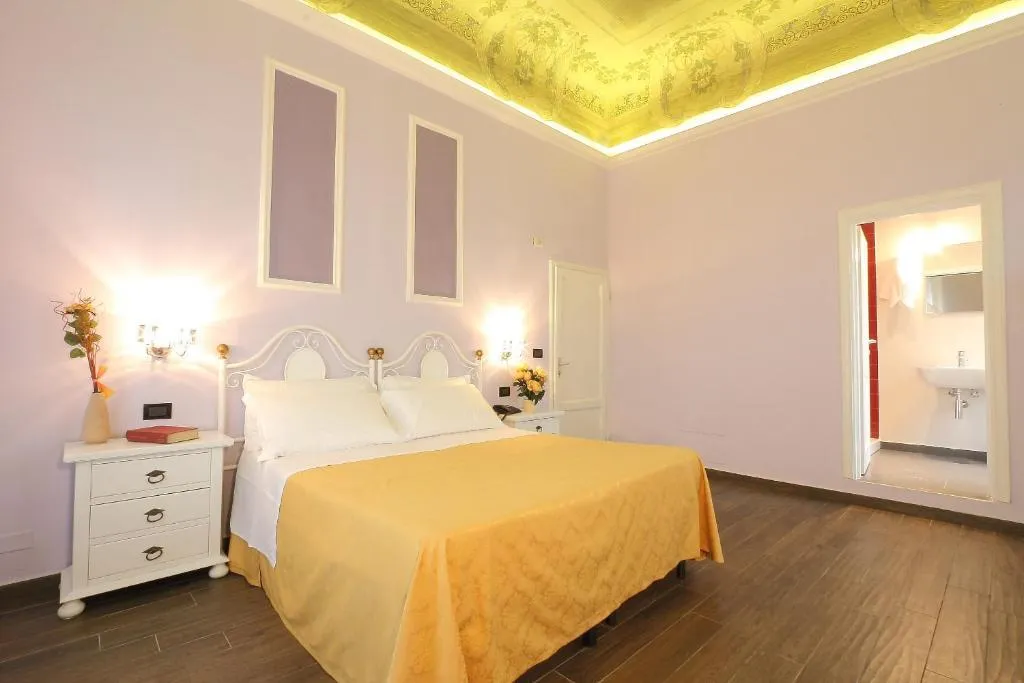 QUADRUPLE STANDARD Room, Ferrucci, Florence