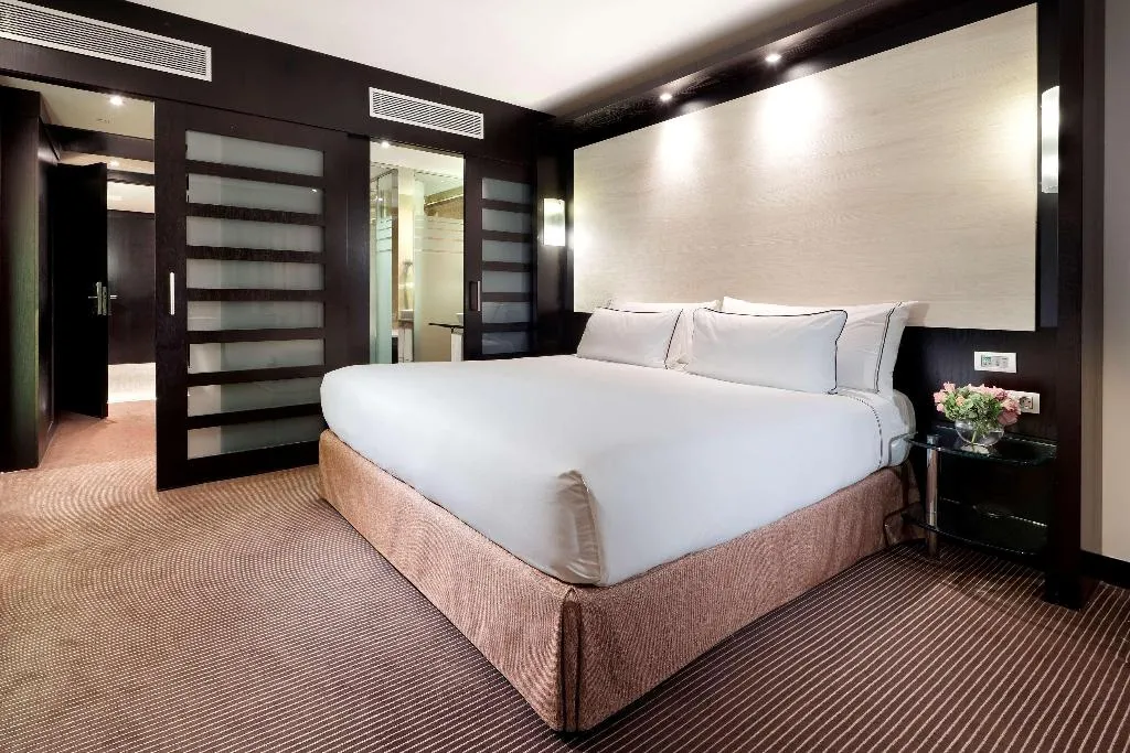 DOUBLE STANDARD Room, Melia Barcelona Sarria, Barcelona