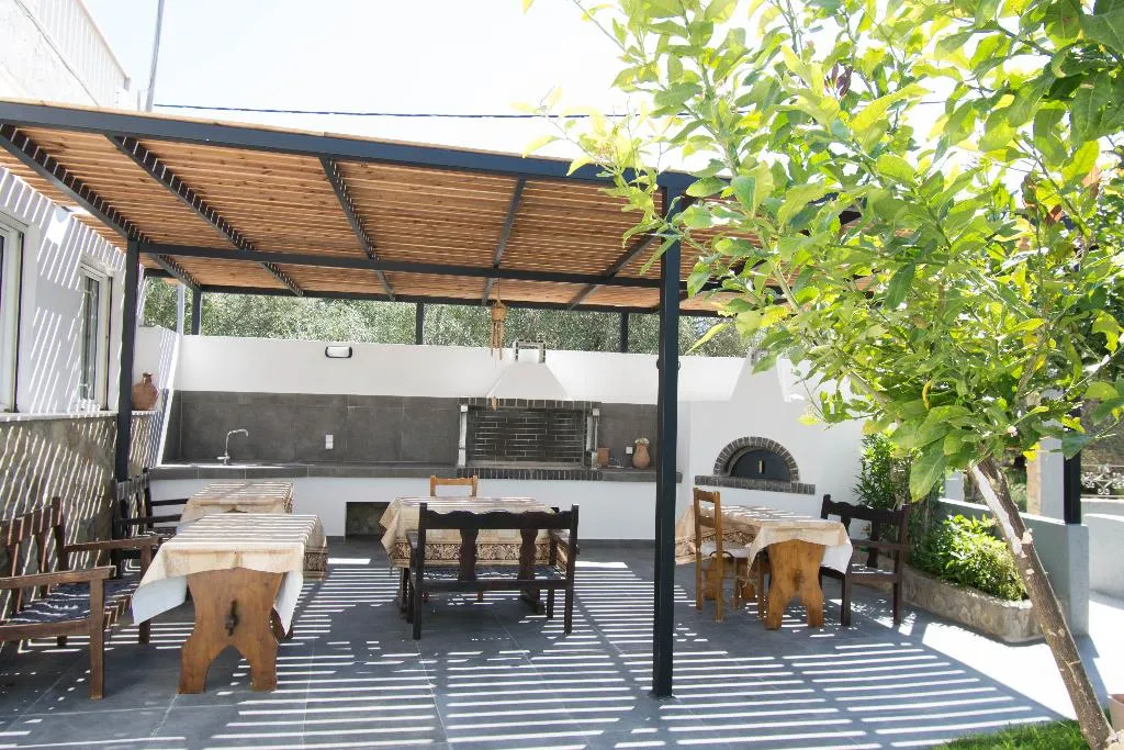 General view, Zervakis Apartments, Crete