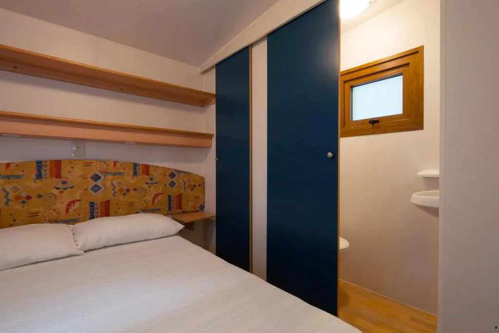 MOBILE HOME TWO BEDS Room, Camping Village Cavallino, Venice