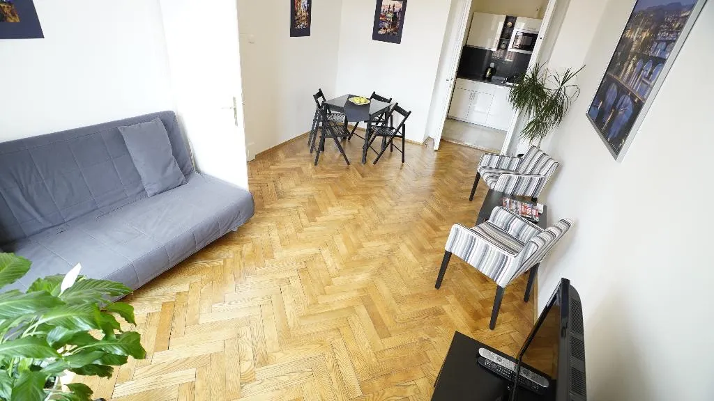 APARTMENT ONE BEDROOM ONE BATHROOM Room, Royal Road Residence, Prague