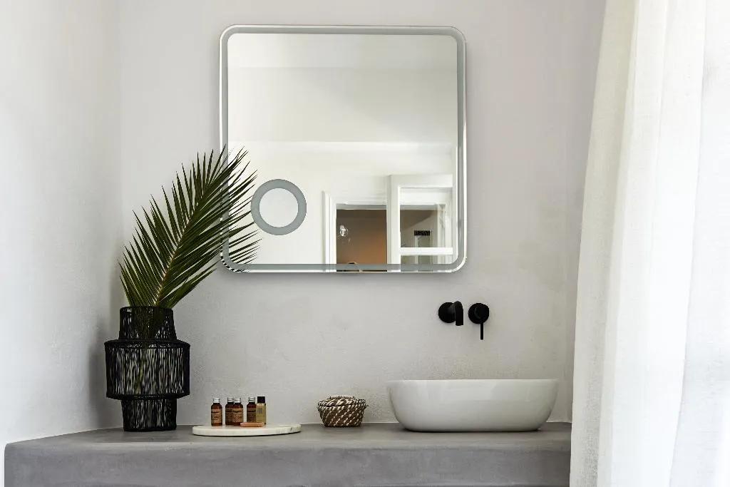 Room, Symmetry Suites, Santorini