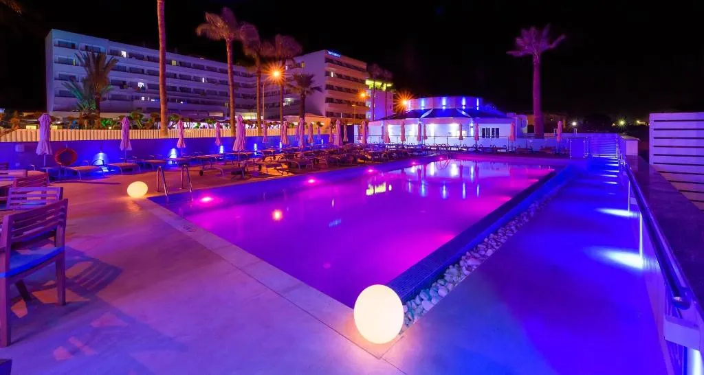 Sports and Entertainment, Tasia Maris Beach Hotel and Spa - Adults Only, Cyprus