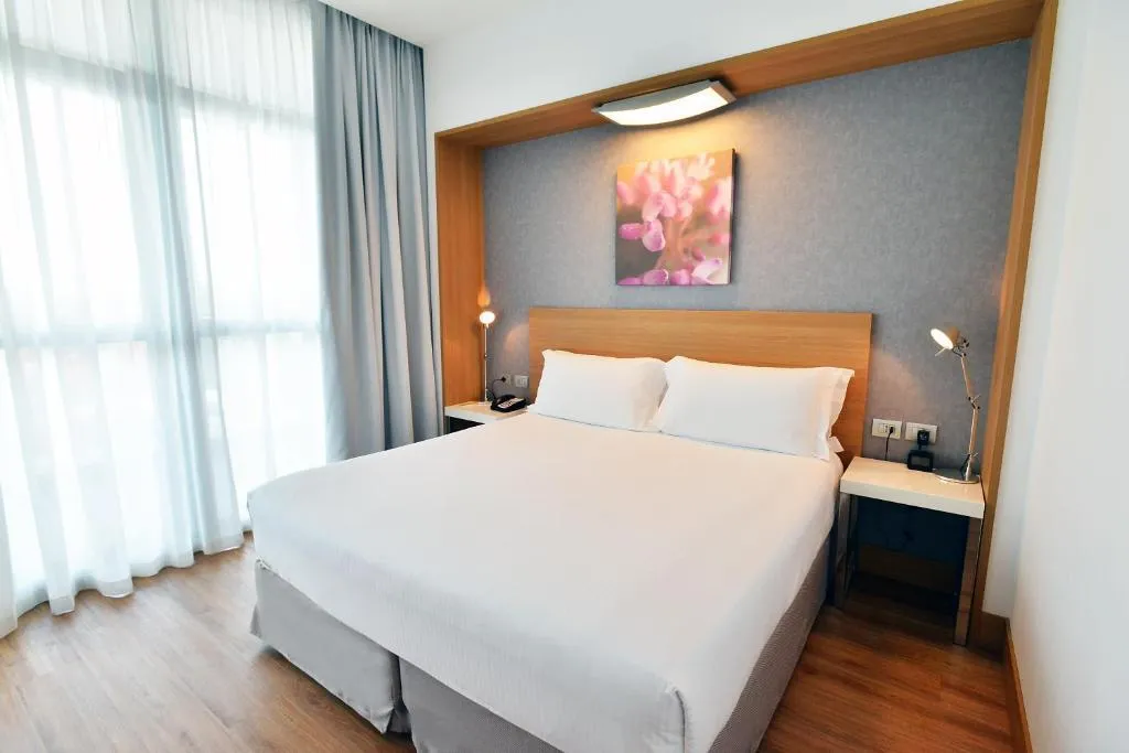 DOUBLE DELUXE Room, Hilton Garden Inn Milan North, Milan
