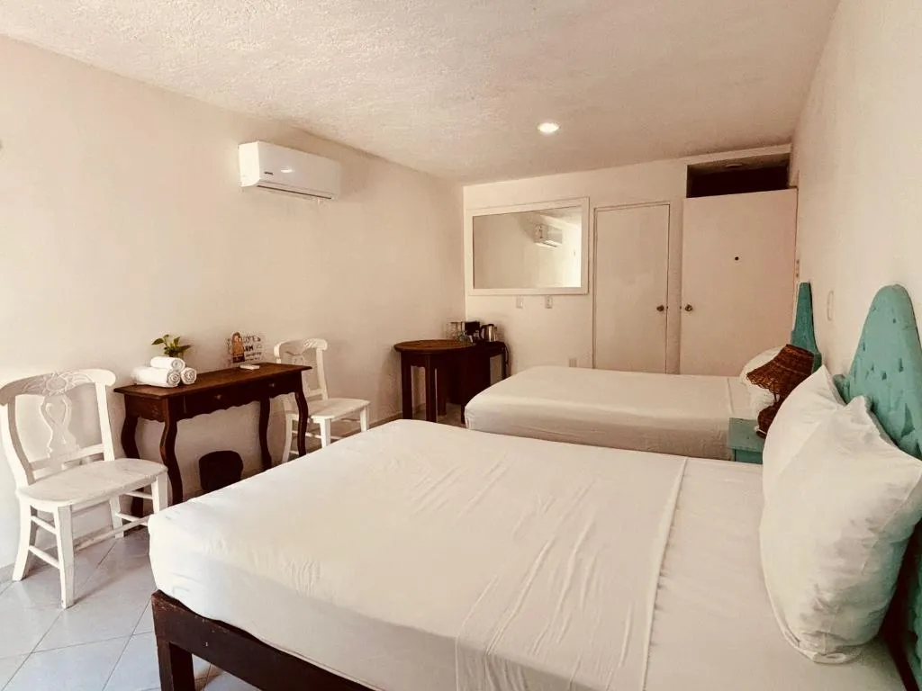 QUADRUPLE BASIC Room, Hotel El Capitan Tulum, Cancun Area