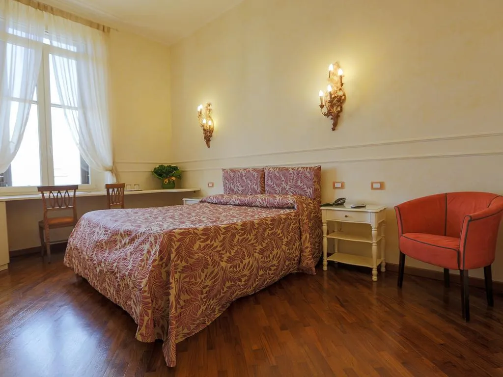 TRIPLE DELUXE Room, Aurora Florence, Florence