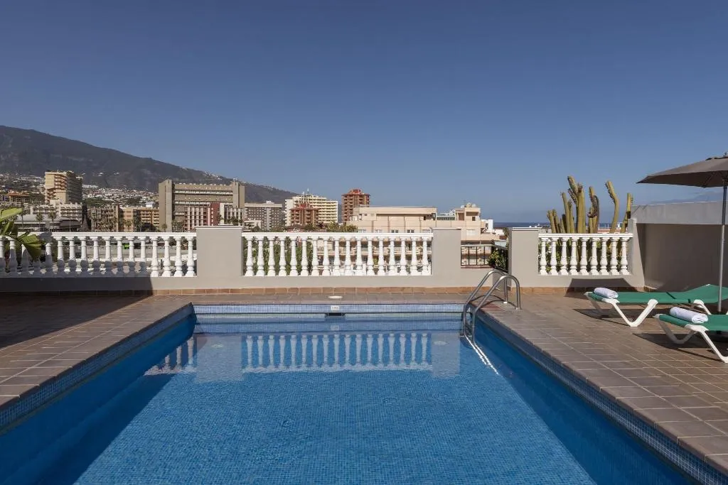Pool, Marte, Tenerife