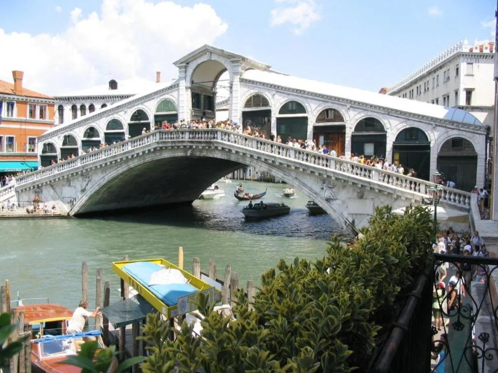 General view, Ca' Rialto House, Venice