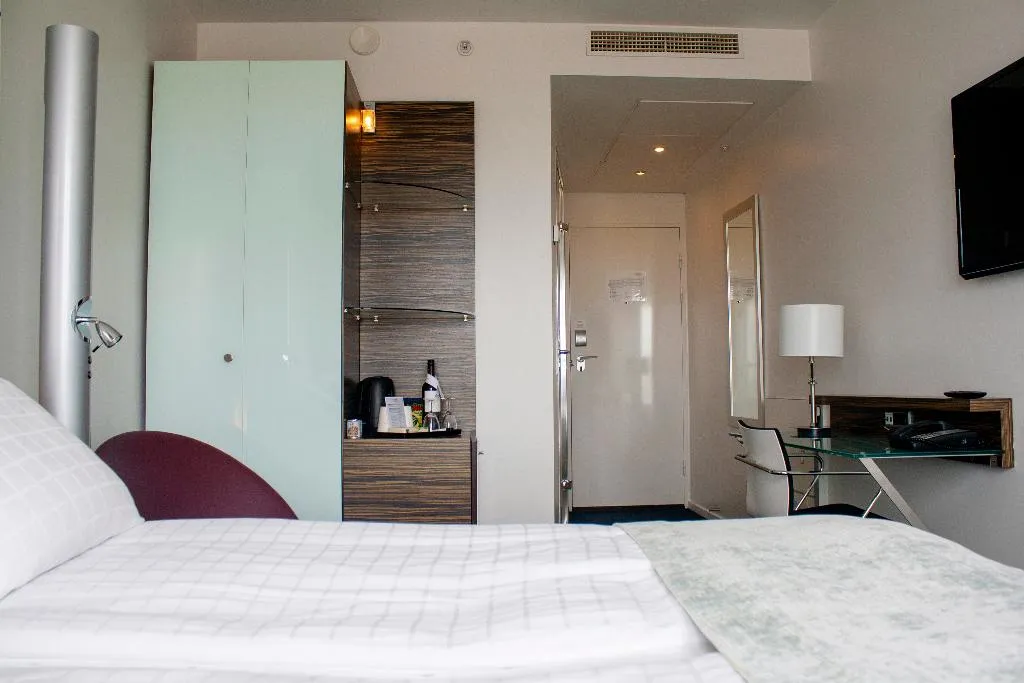 Double or Twin STANDARD Room, Copenhagen Island, Copenhagen
