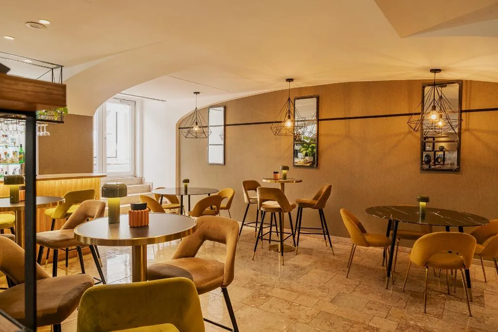 Restaurant, Vincci Baixa Suites Apartments, Lisbon
