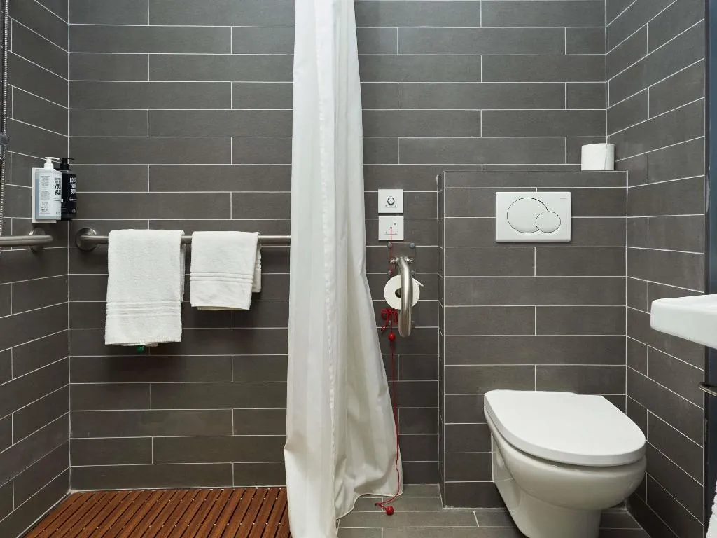 DOUBLE Accessible SUPERIOR Room, Ibis Madrid Aeropuerto Barajas, Madrid