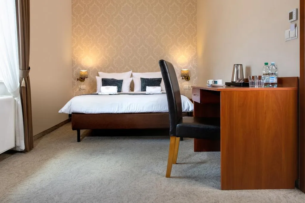 DOUBLE STANDARD Room, Globus Aparthotel, Krakow