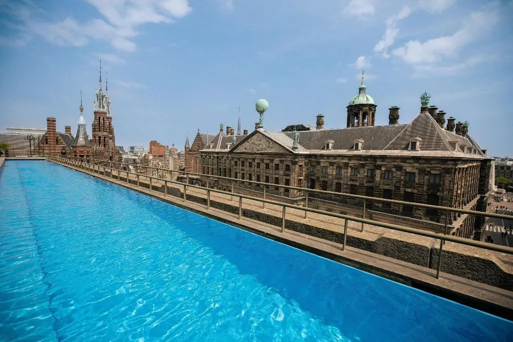 Pool, W Amsterdam, Amsterdam