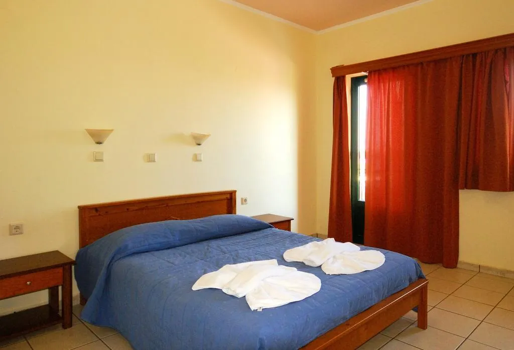 Room, Aloni Suites, Crete