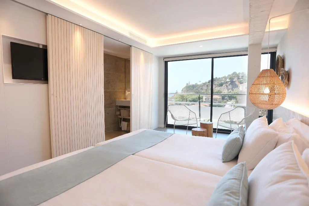 Double or Twin SEA VIEW Room, Kaktus Playa, Costa Brava