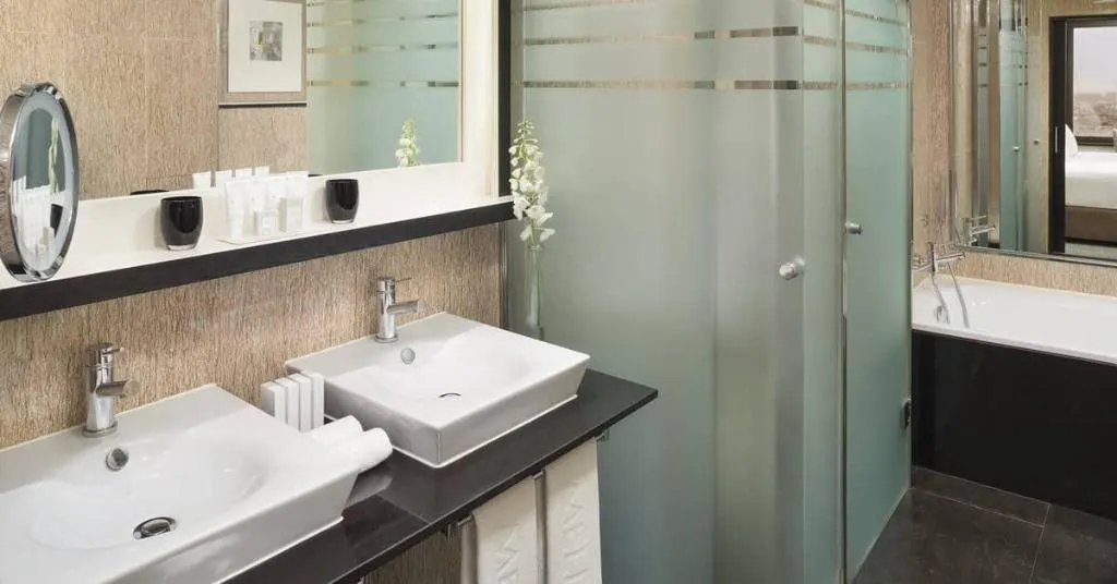 JUNIOR SUITE STANDARD Room, Melia Barcelona Sarria, Barcelona