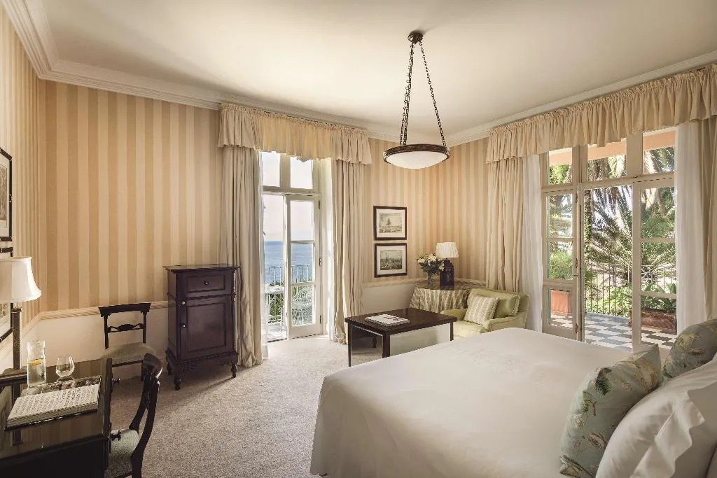 JUNIOR SUITE DELUXE Room, Reid's Palace, A Belmond Hotel, Madeira, Madeira