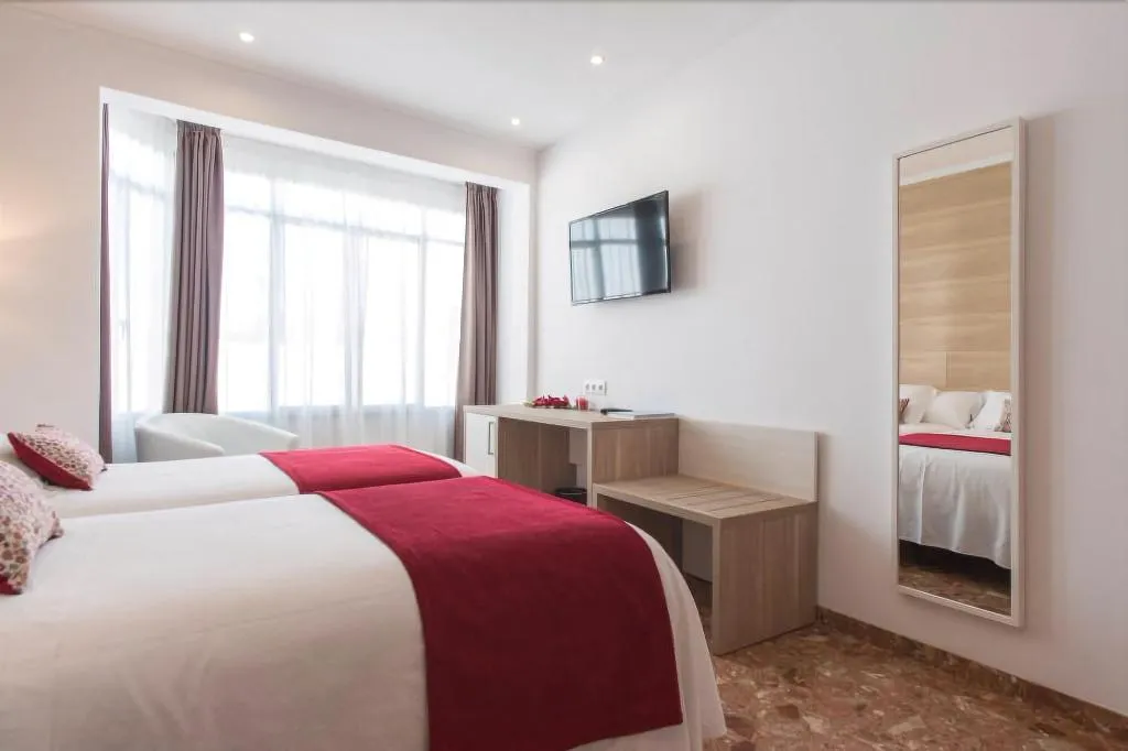 Room, Hostal Menurka, Menorca