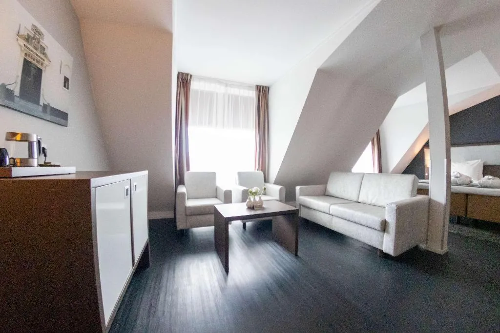 SUITE WITH DOUBLE BED Room, City Hotel Gouda, Amsterdam