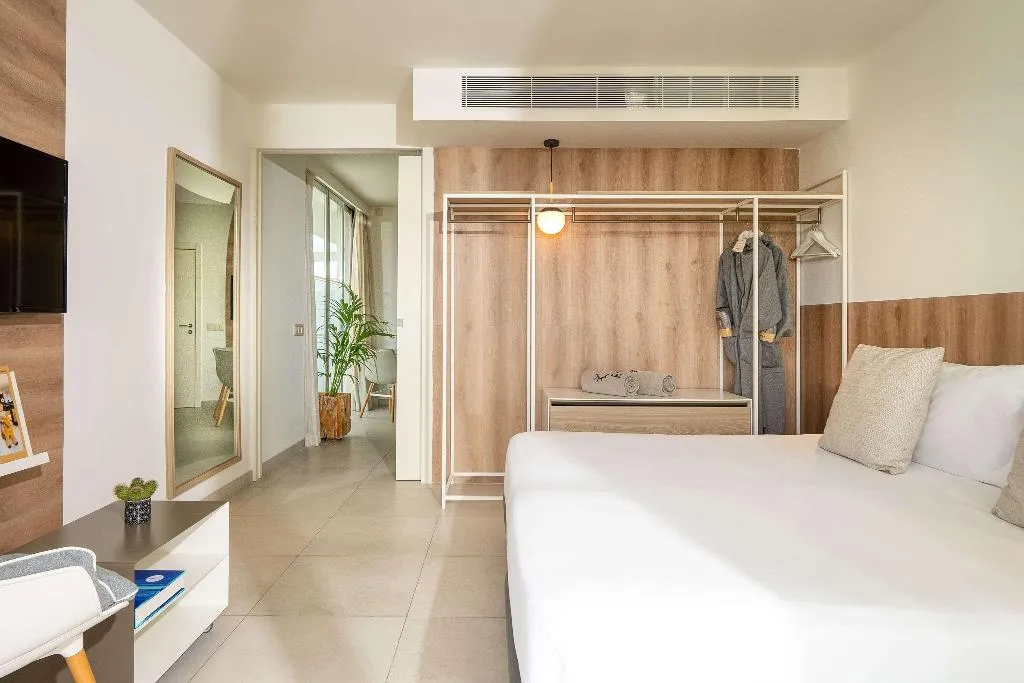 SUITE STANDARD Room, Innside by Melia Calvia Beach, Majorca