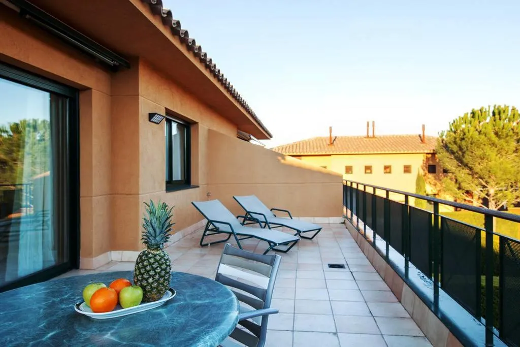 APARTMENT WITH TERRACE Room, Aparthotel Suites Vila Birdie, Costa Brava