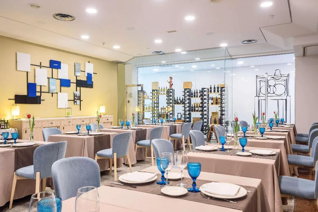 Restaurant, Guadalajara Conference Center Affiliated By Melia, Madrid