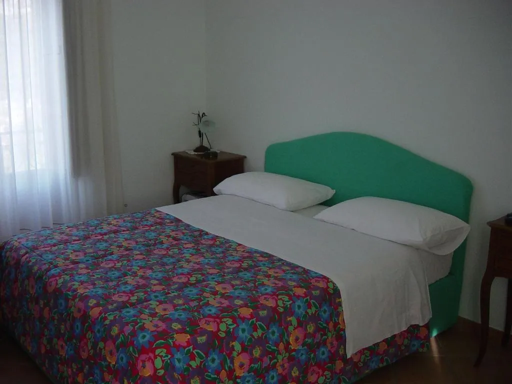 Room, B&B Puntaferano, Naples