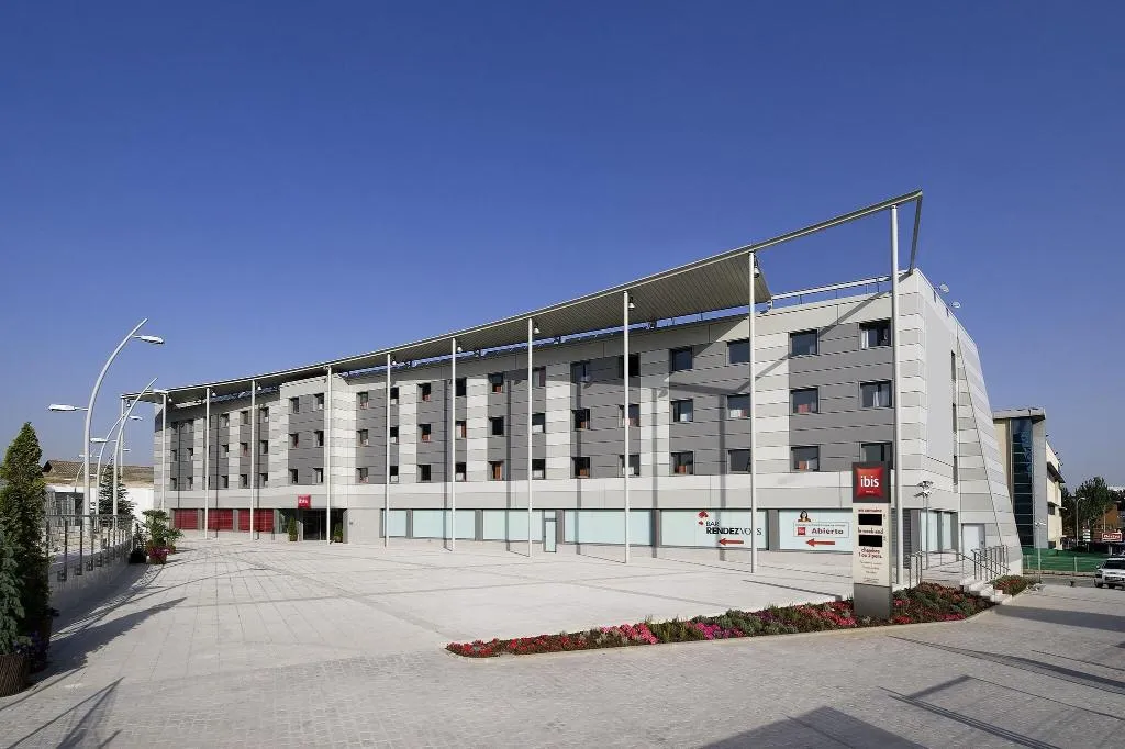Terrace, ibis Madrid Alcobendas, Madrid