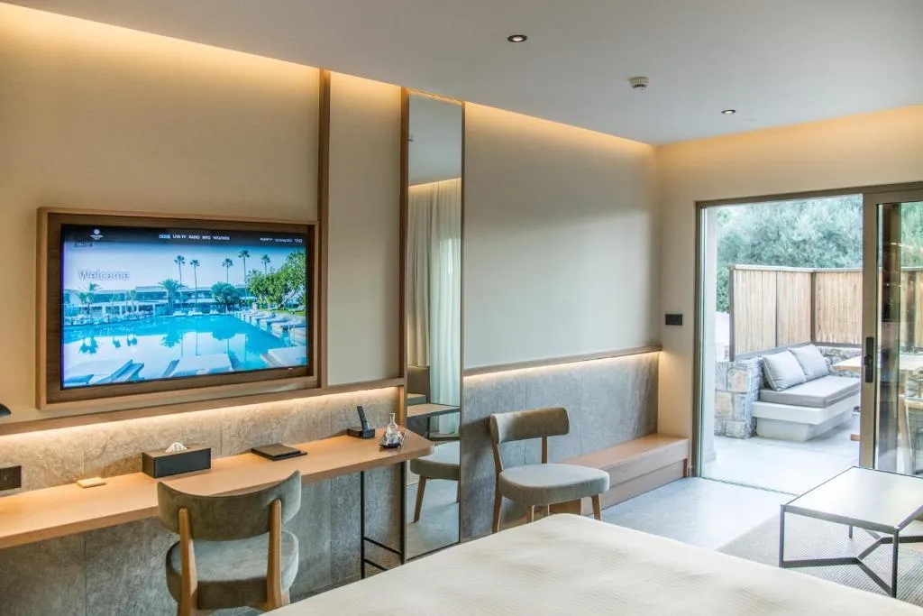 JUNIOR SUITE GARDEN VIEW Room, King Minos Retreat Resort and Spa, Crete