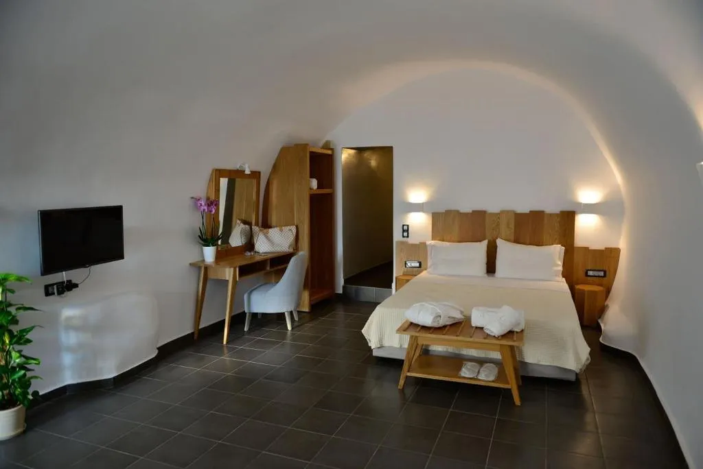 Room, Unique Suites, Santorini